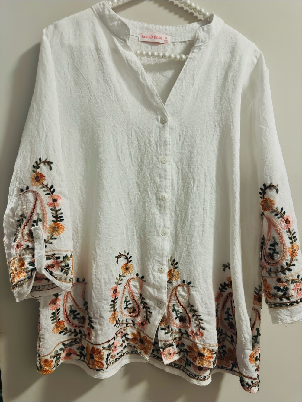 Ana & Rose White Boho Embroidered Button Front Tunic Blouse 3/4 Roll-Tab Sleeve